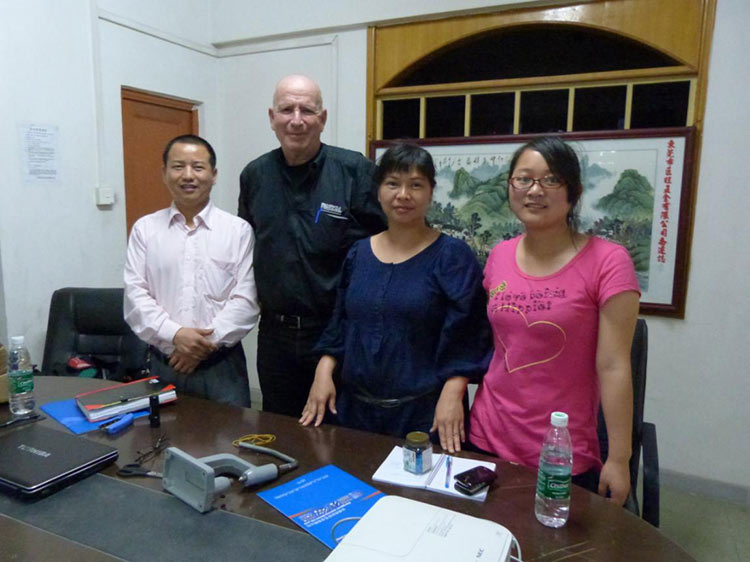 Welkom Oostenrijk vriend Peter Kom naar Nuote Metals