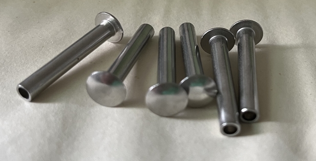 Nuote Metals stuurt monsters van roestvrijstalen klinknagels naar Polen – inclusief volledige testgegevens